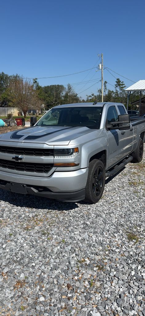2018 Chevrolet Silverado 1500 Custom